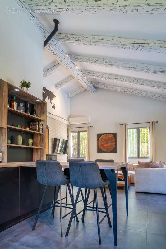 Maison à TOURRETTES-SUR-LOUP