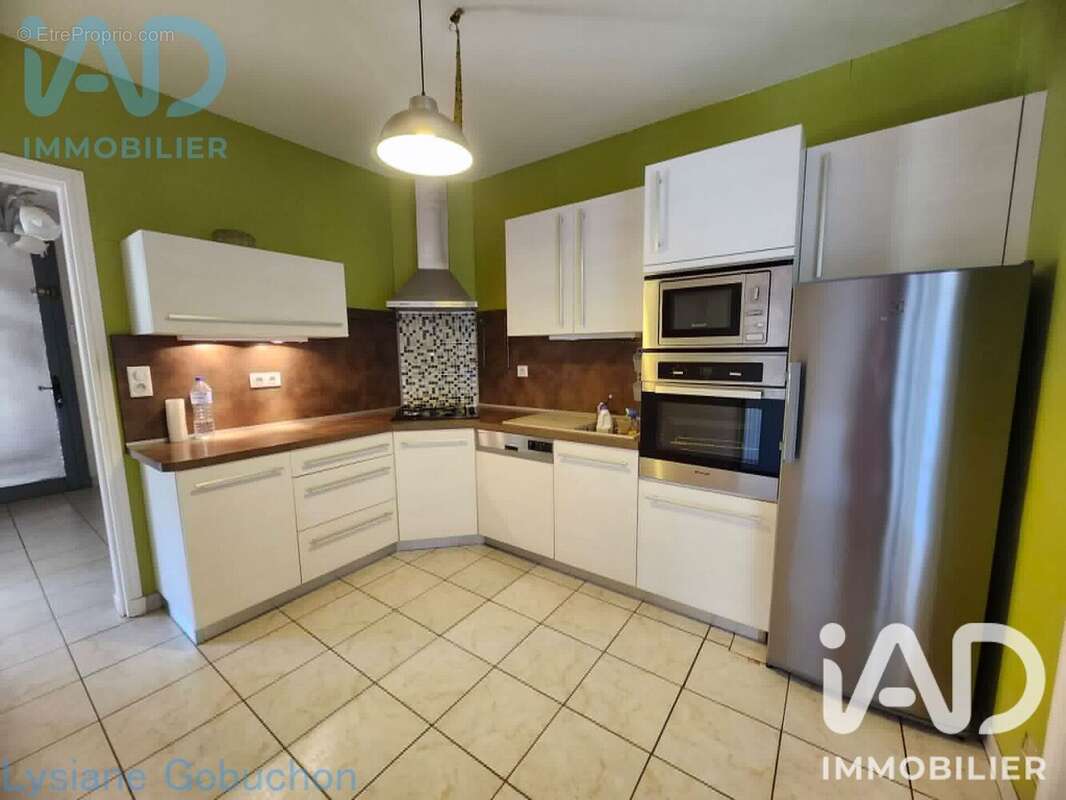 Maison 104 m² à Saint-Front-La-Riviere  - photo 9