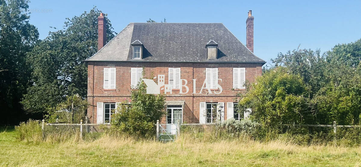 Maison à BERNAY