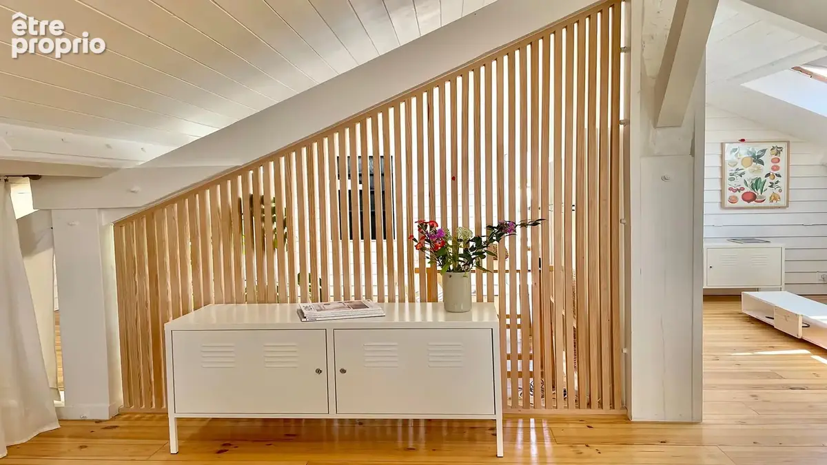 T3 en duplex atypique – Le charme et le calme d’une impasse - photo 6