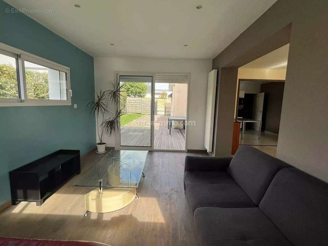 Maison à PLOUGOUMELEN