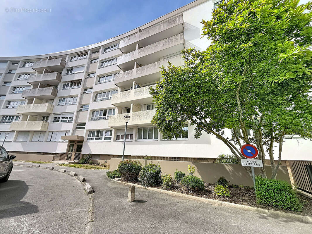 Appartement à SAINT-MICHEL-SUR-ORGE