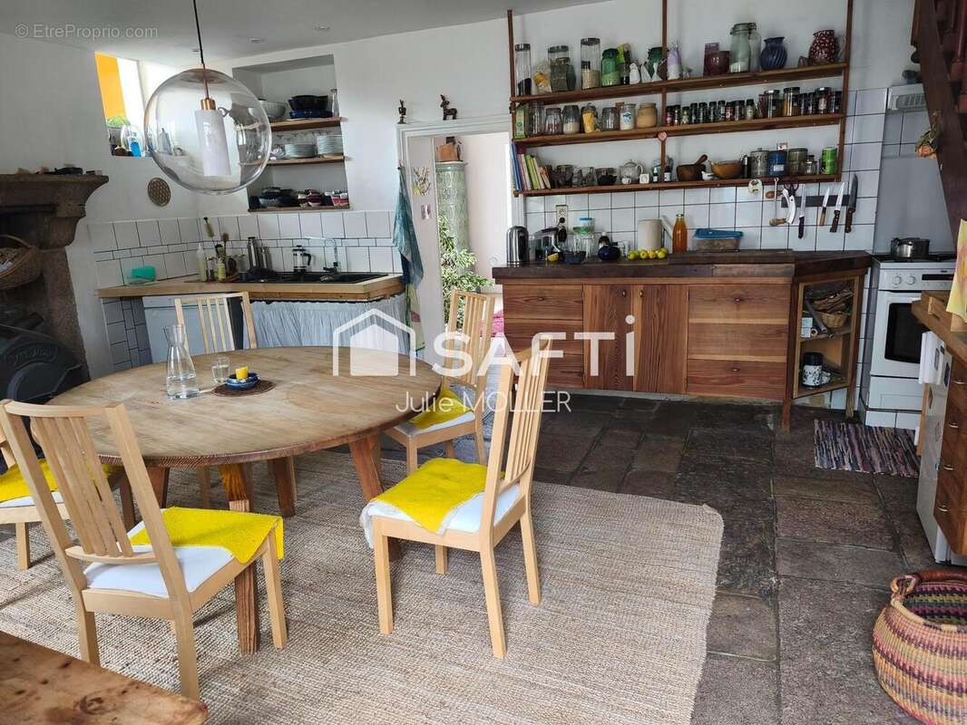 Photo 3 - Maison à CHATELUS-MALVALEIX