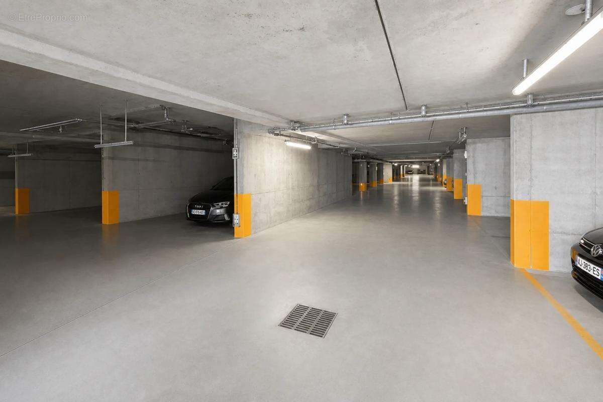 Charmant studio rénové avec parking à Corbeil-Essonnes - photo 7