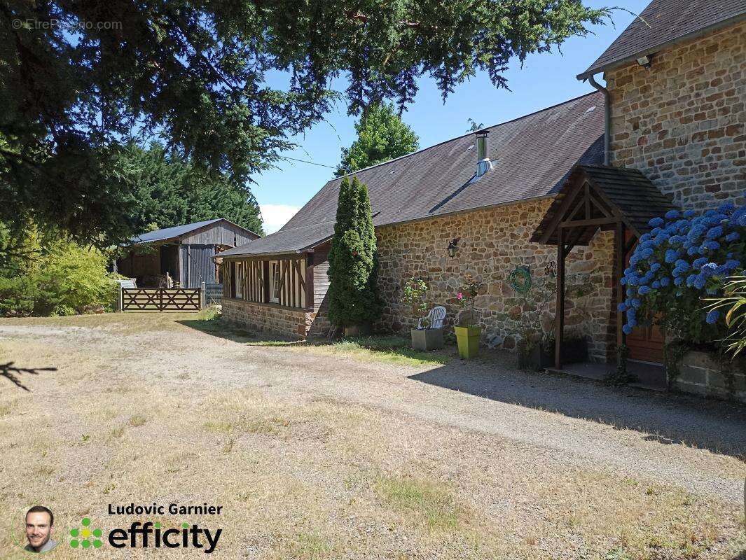 Maison 167 m² à Mortain  - photo 18