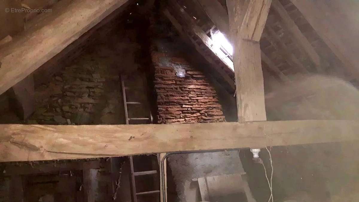 Maison à DUN-LE-PALESTEL