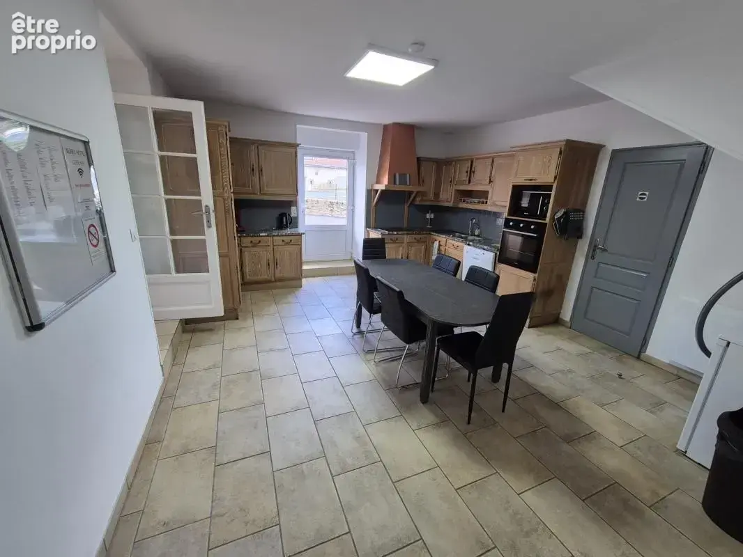Maison 9 pièces 240 m² à vendre à Montgivray (36400) - photo 9