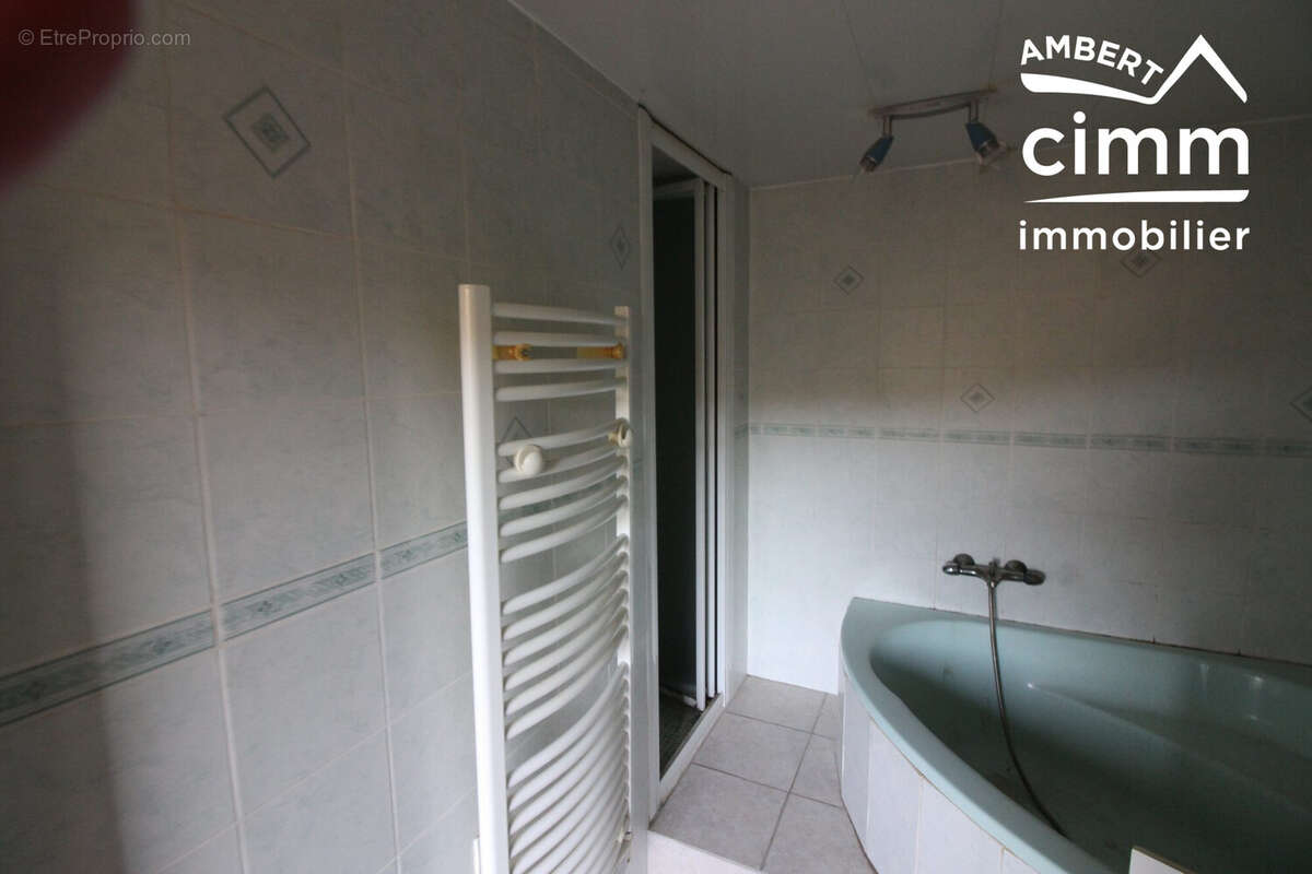 Maison à OLLIERGUES