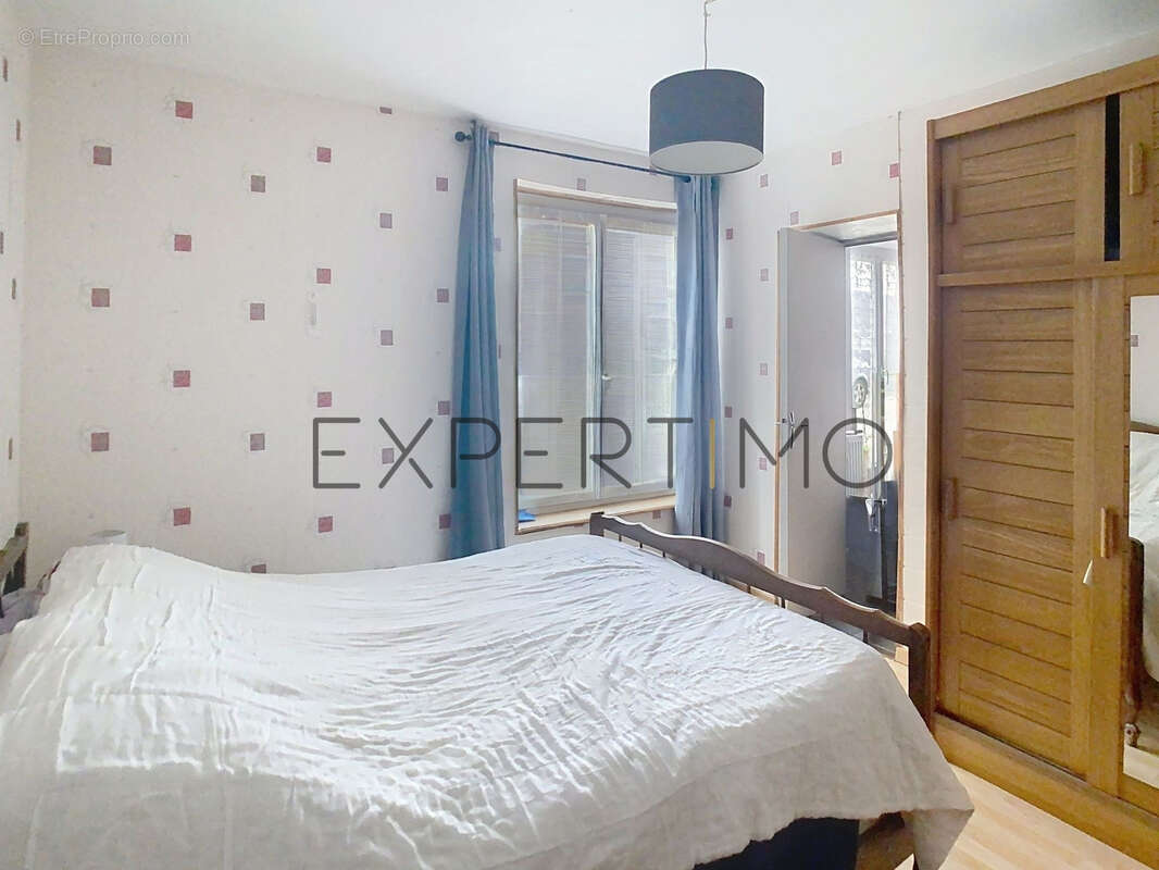 Maison à NOYERS-BOCAGE