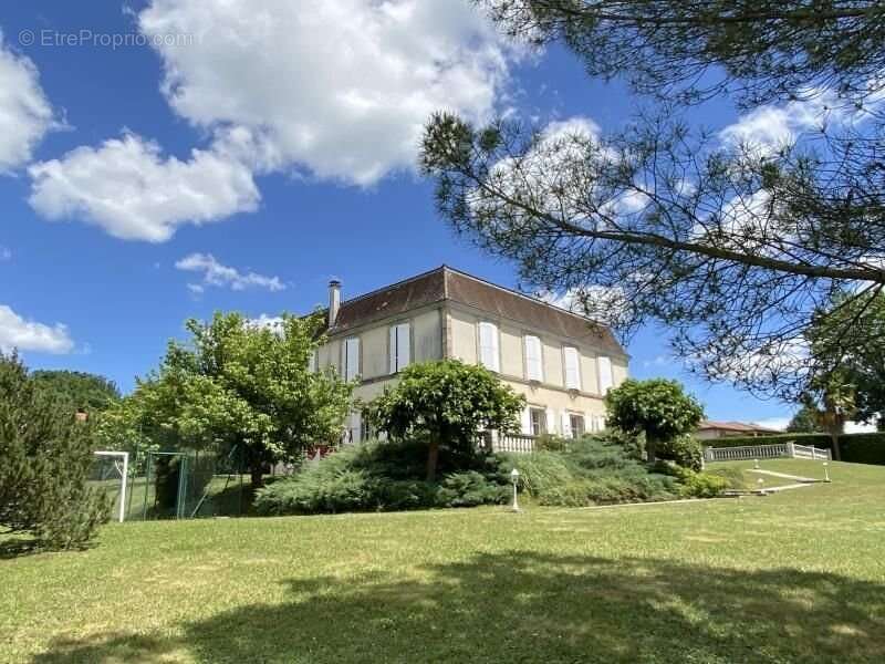 Maison à FIGEAC