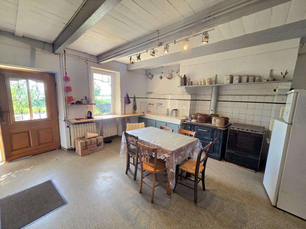 Maison à ANGLARS-SAINT-FELIX