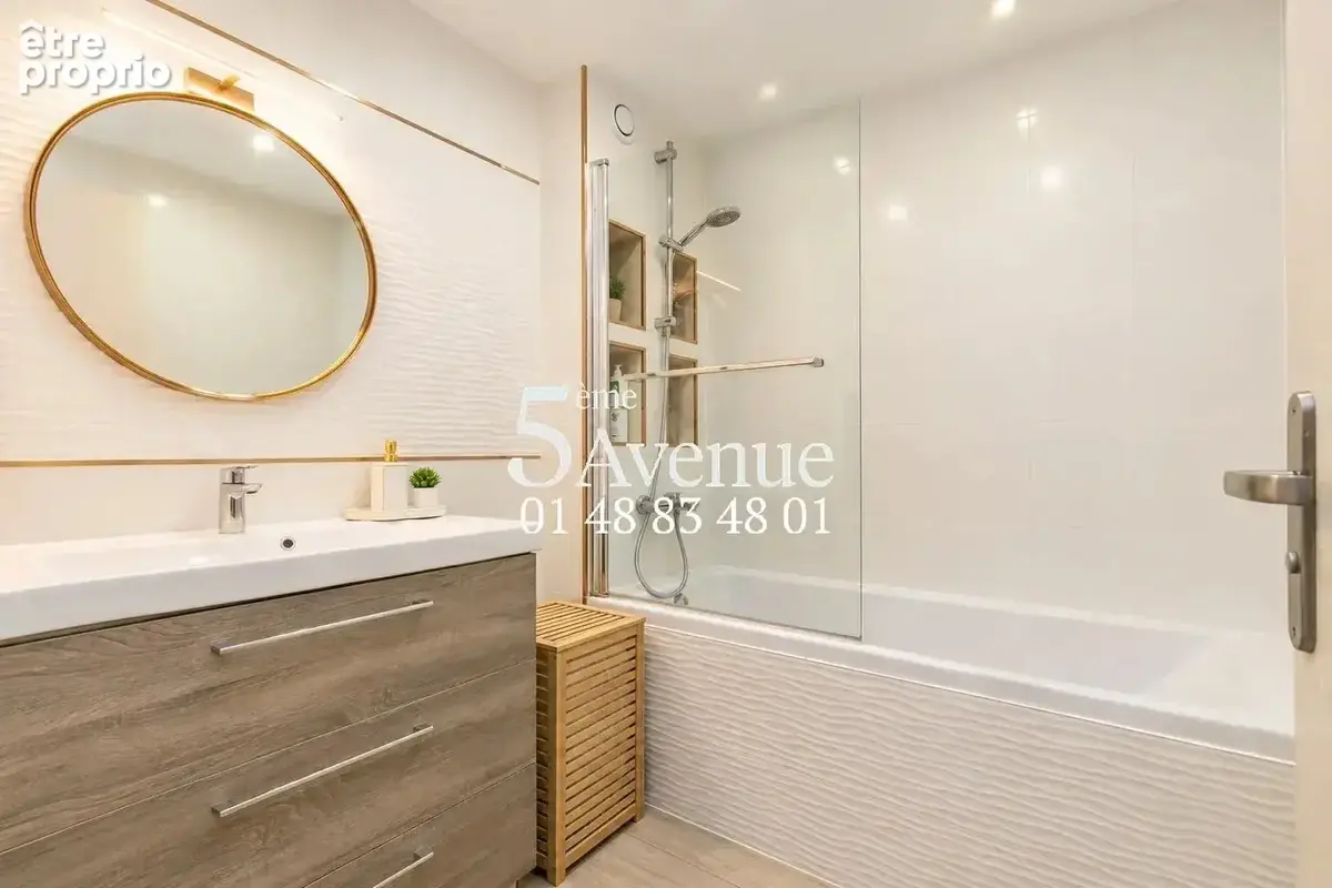 Appartement 3 pièces de 72 m² – Entièrement rénové avec box privatif - photo 9