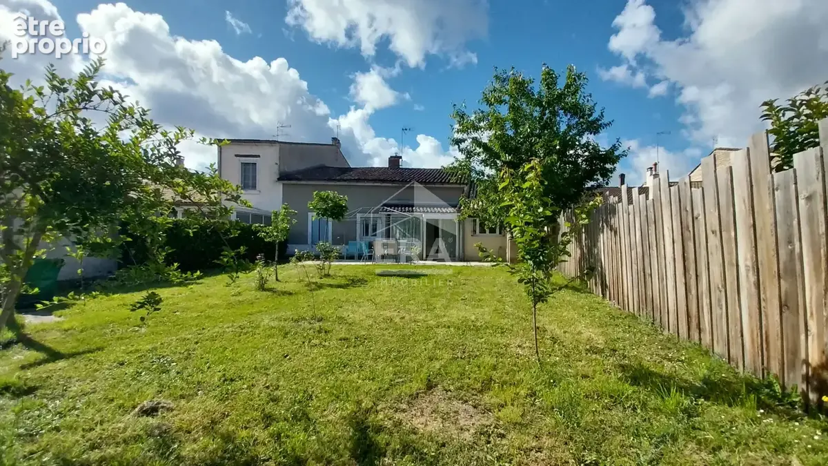 Maison à PORT-SAINTE-FOY-ET-PONCHAPT