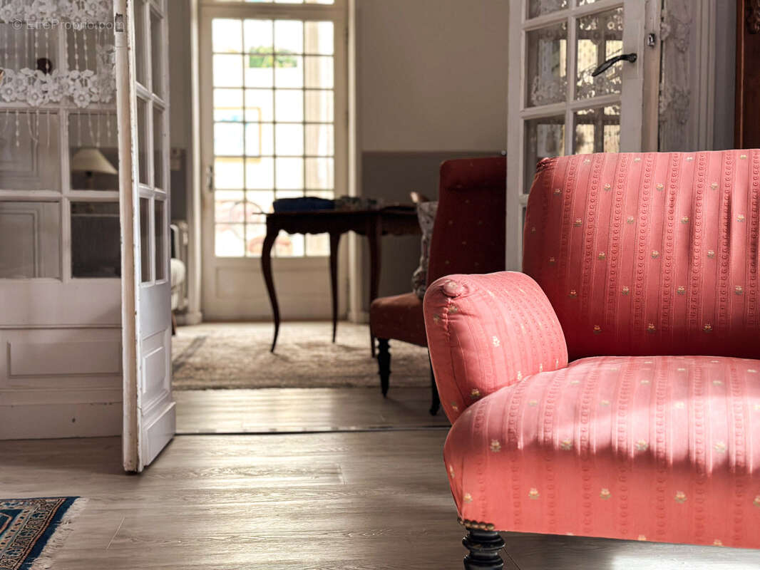 Maison à MESCHERS-SUR-GIRONDE