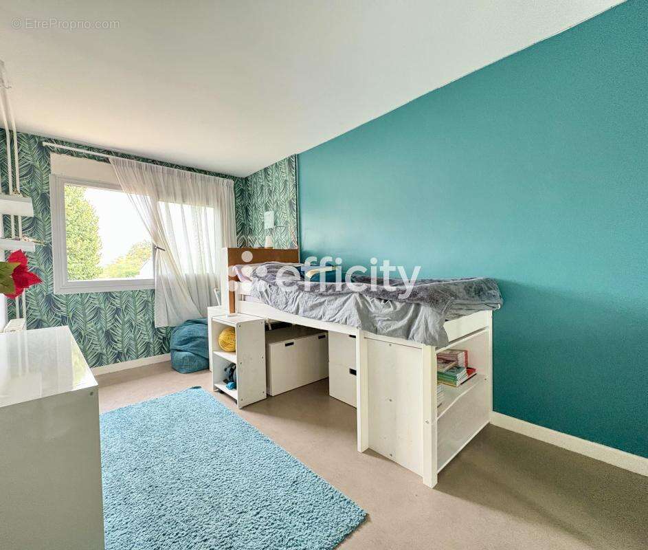 Appartement à RUEIL-MALMAISON