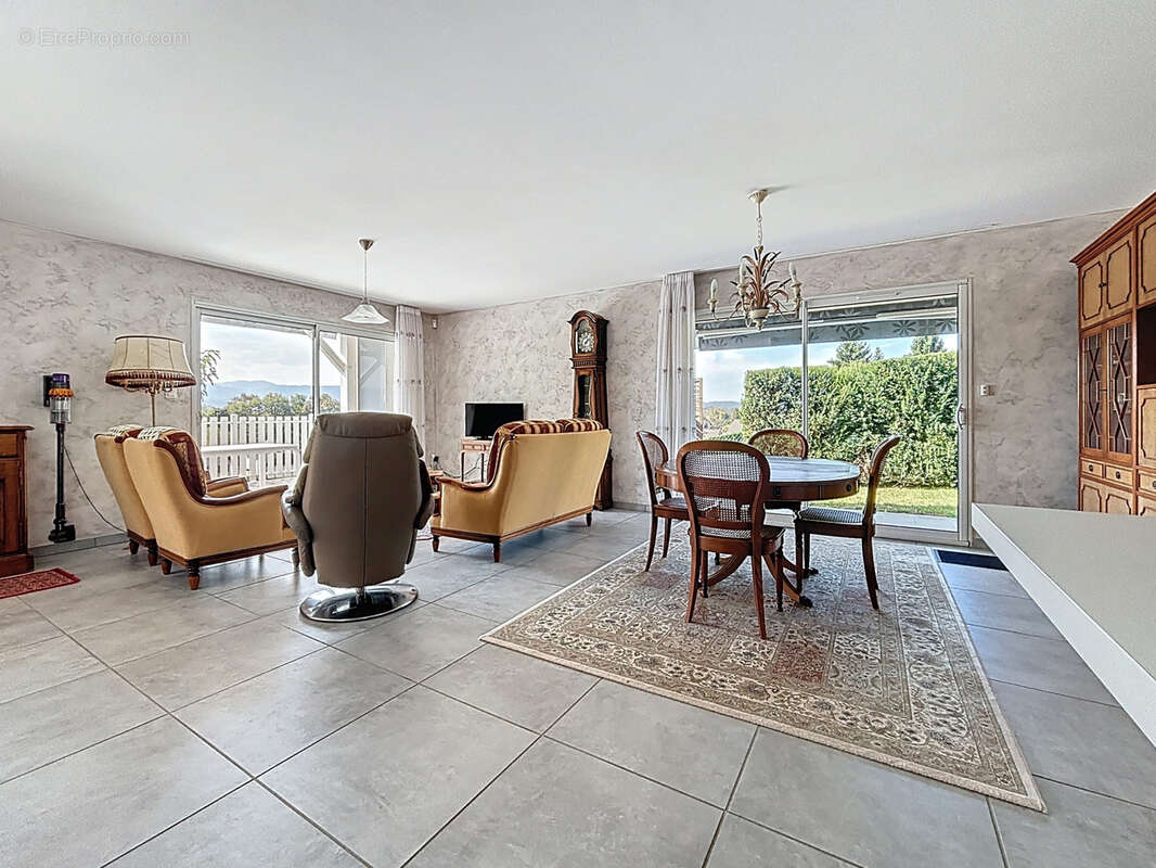 Maison à LE PONT-DE-BEAUVOISIN