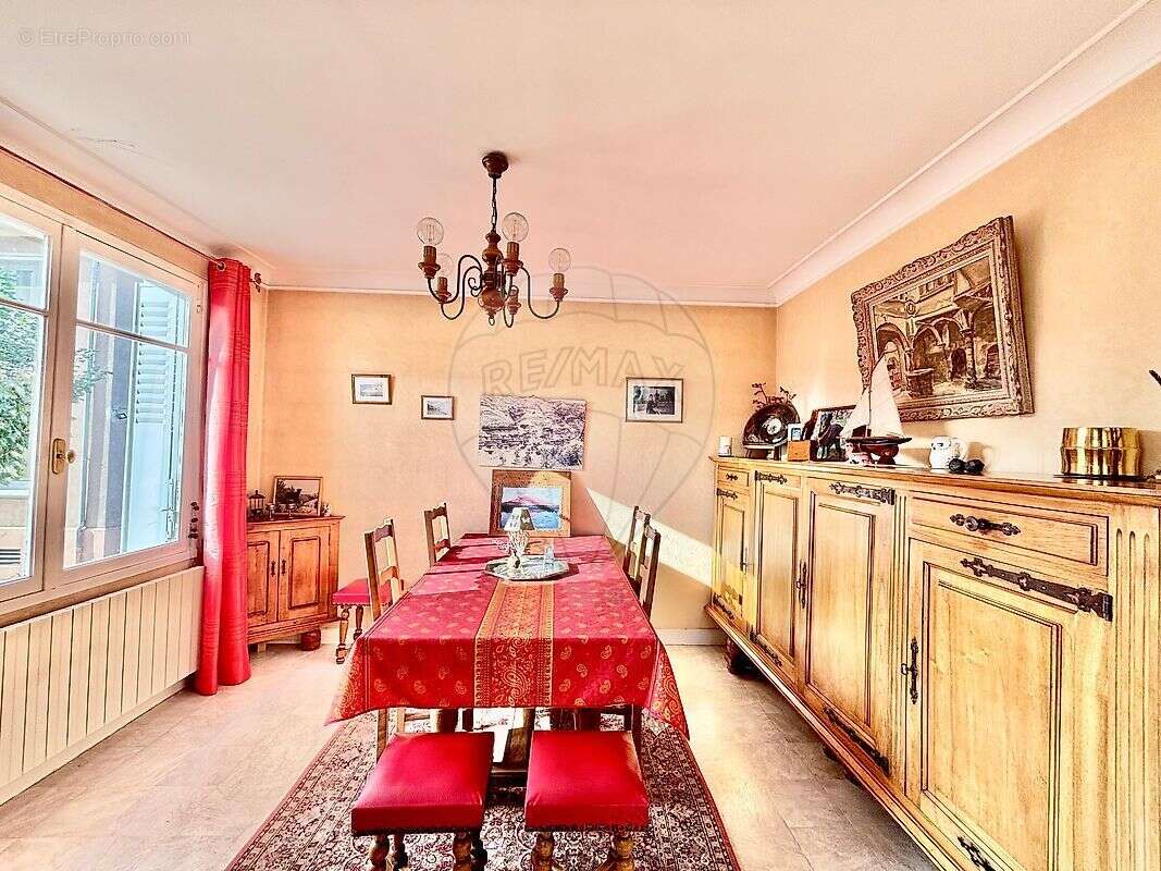 Maison à VILLEFRANCHE-SUR-SAONE