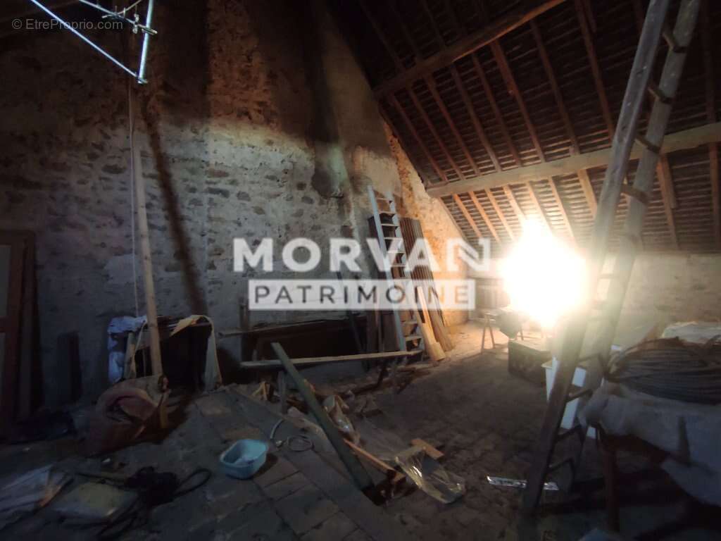 Maison à SAINT-PEREUSE