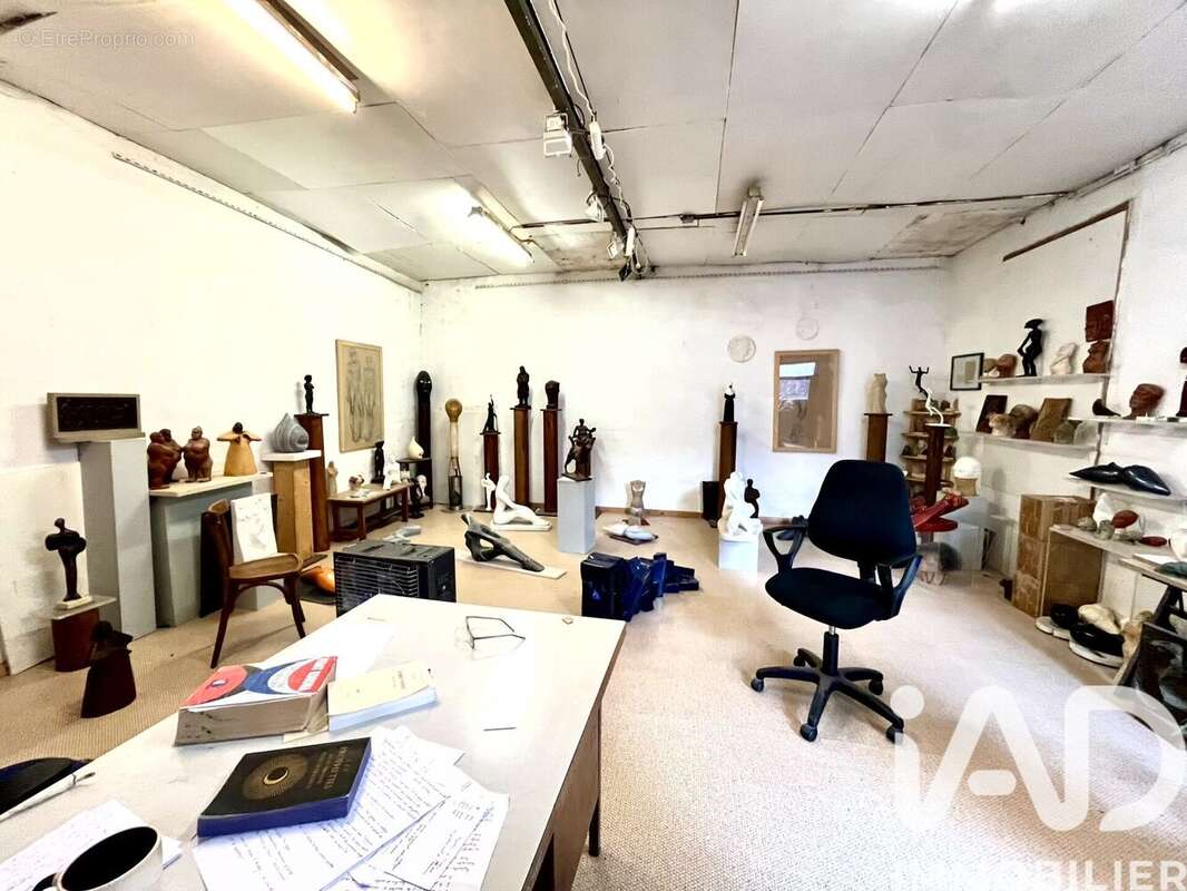 Photo 4 - Commerce à SAINT-ETIENNE