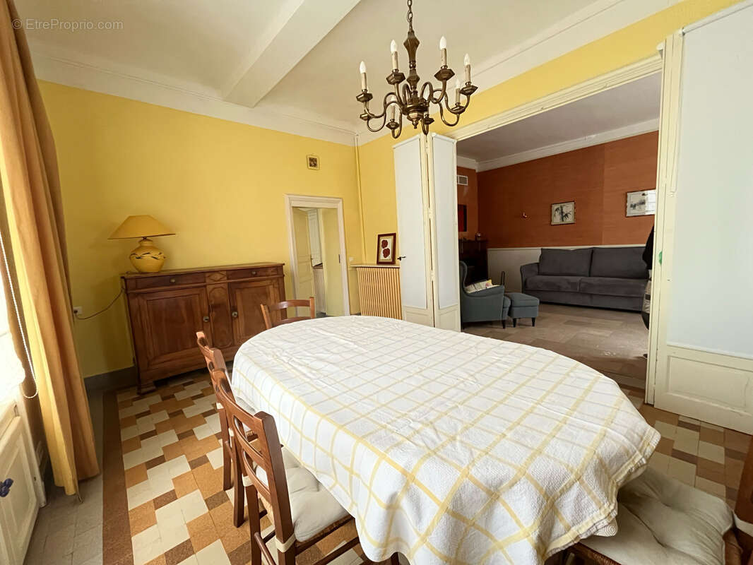 Maison à SUMENE