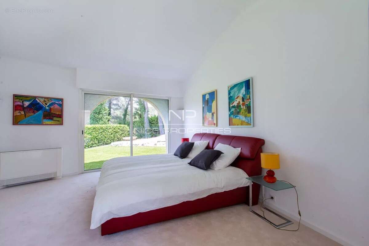 Maison à MOUANS-SARTOUX