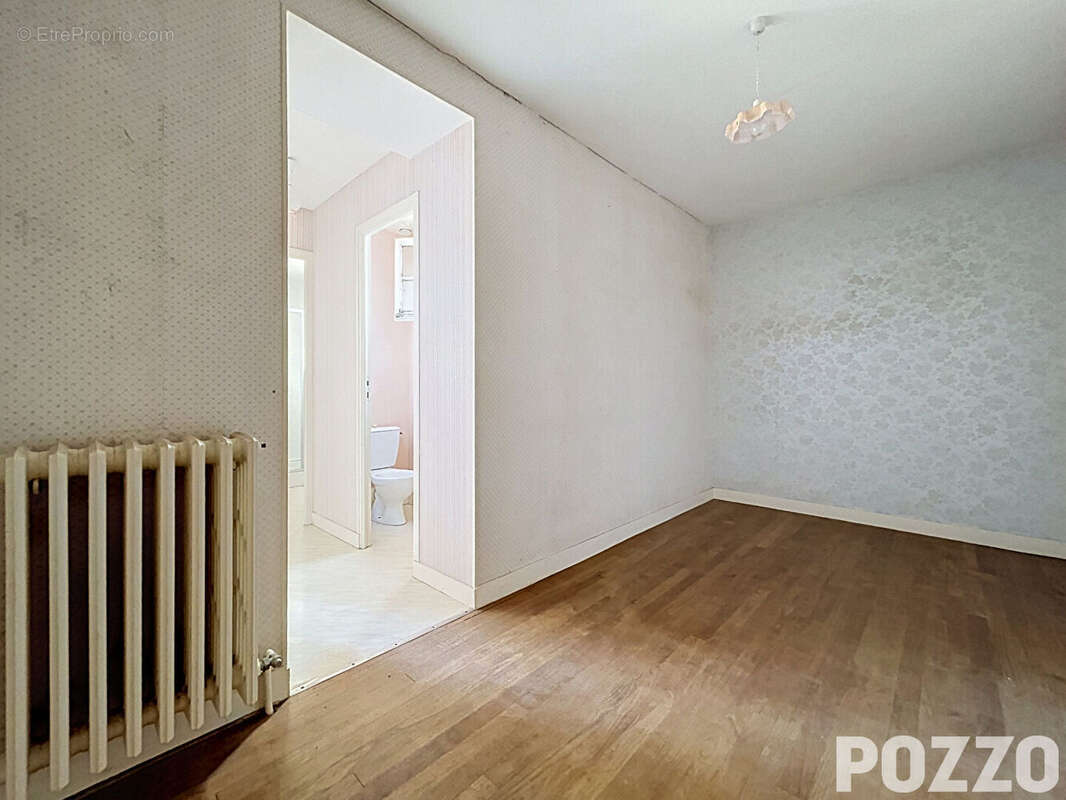 Maison La Bloutière 5 pièces - 108 m2 avec terrain  et grands garages - photo 6