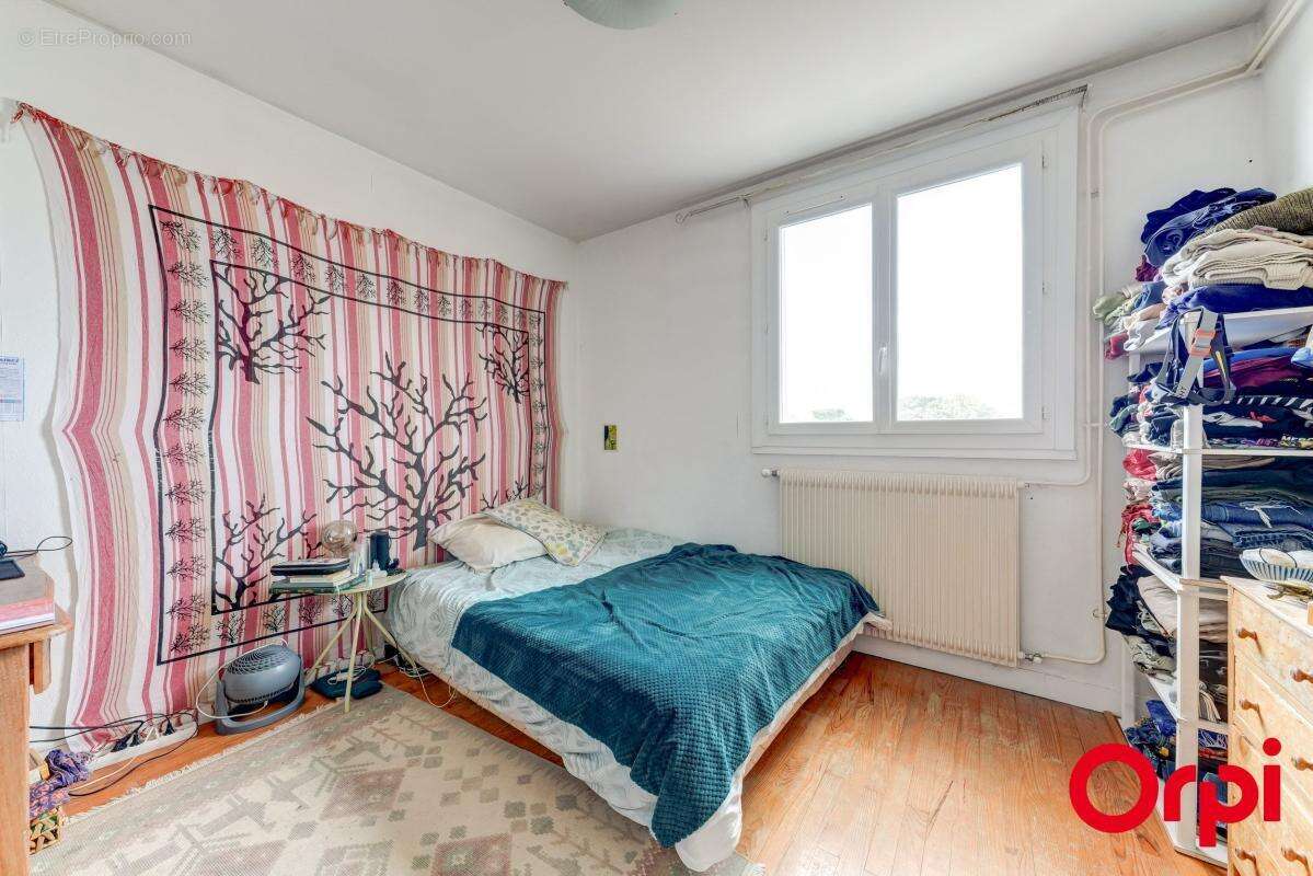 Appartement à BRON