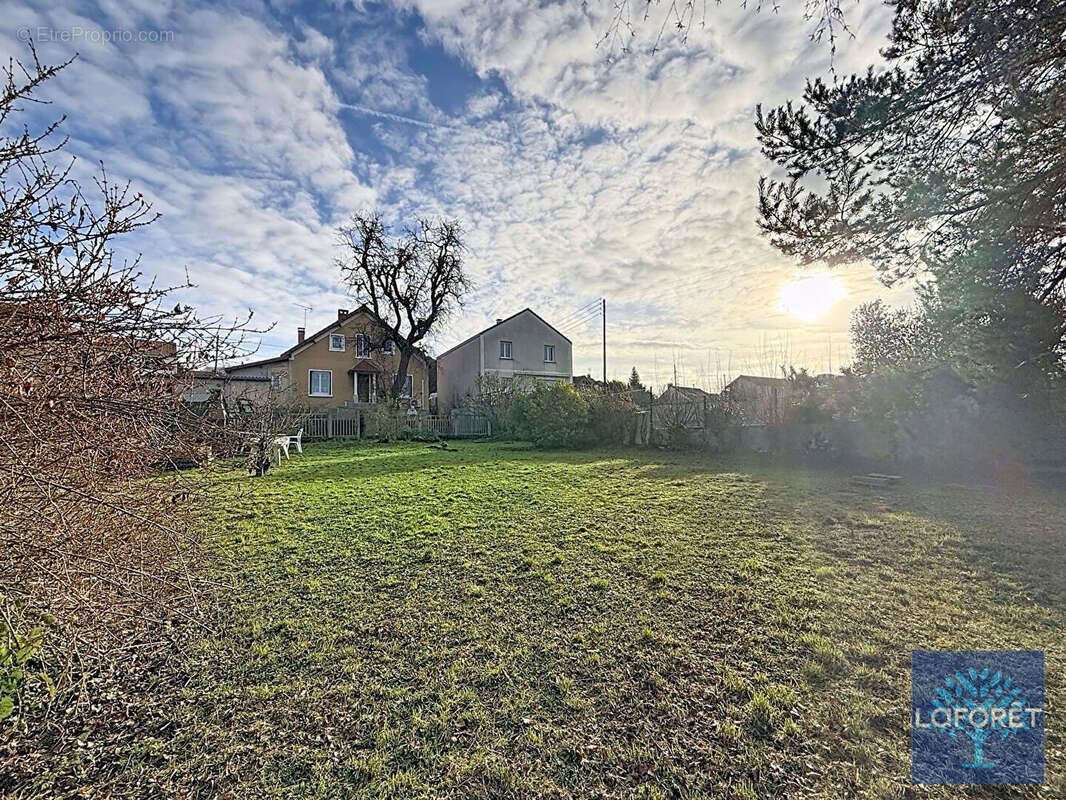 Maison Montgeron 5 pièces sur terrain 1103 m² - photo 12