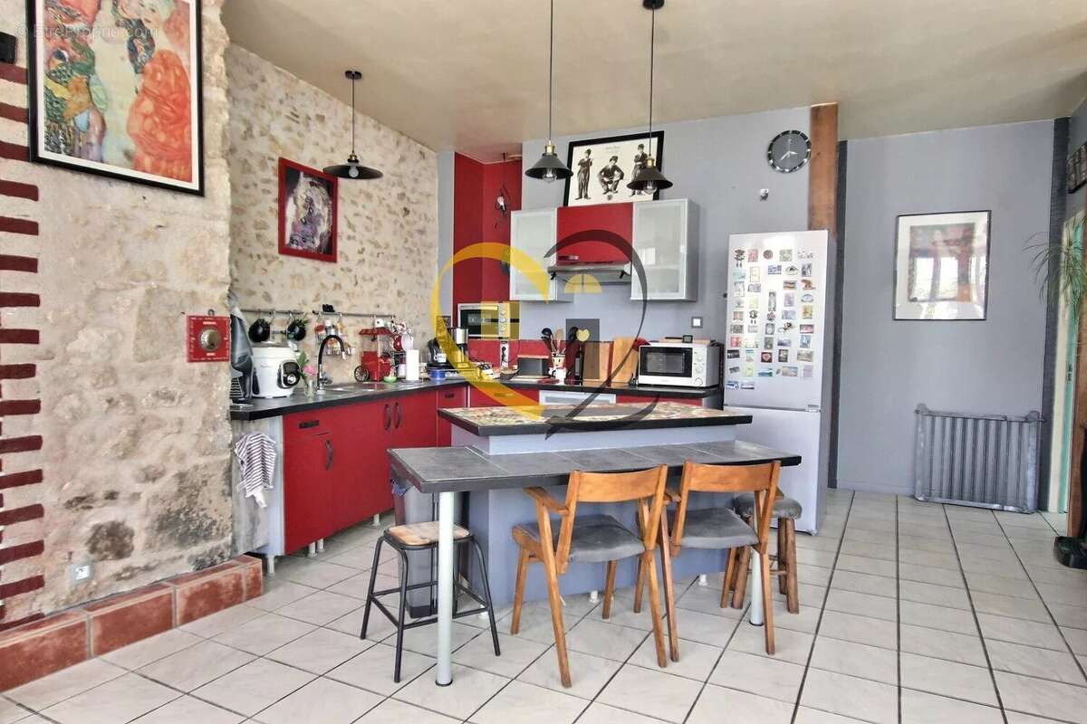 Maison à MEHUN-SUR-YEVRE