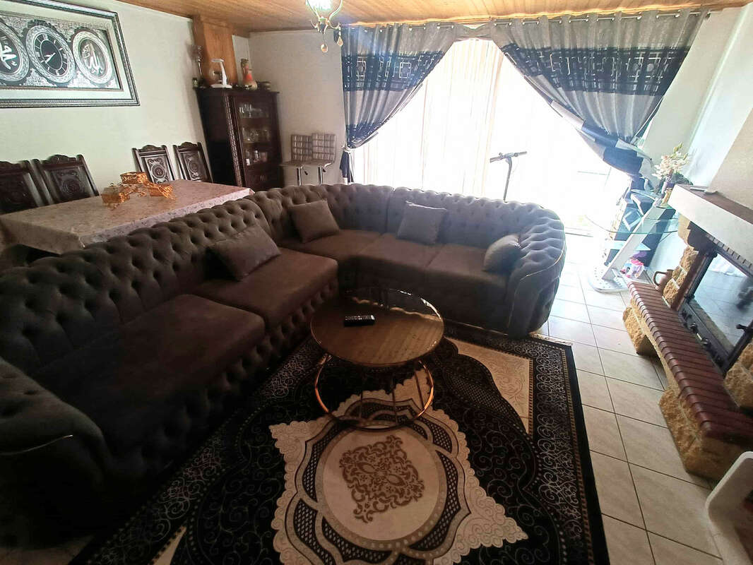 Maison à MESNARD-LA-BAROTIERE