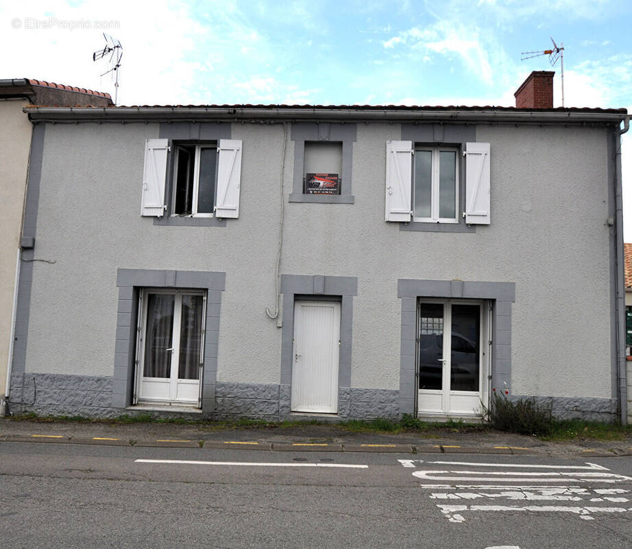 Maison à ROUANS