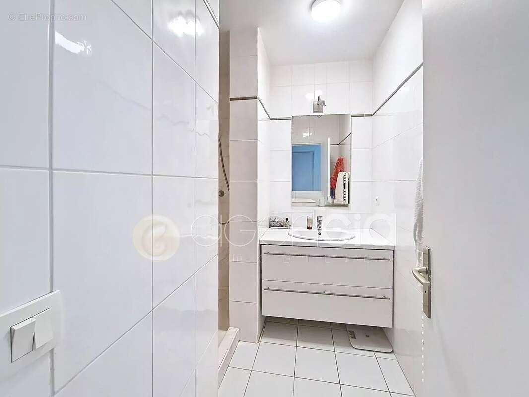 Appartement à VILLENEUVE-LOUBET