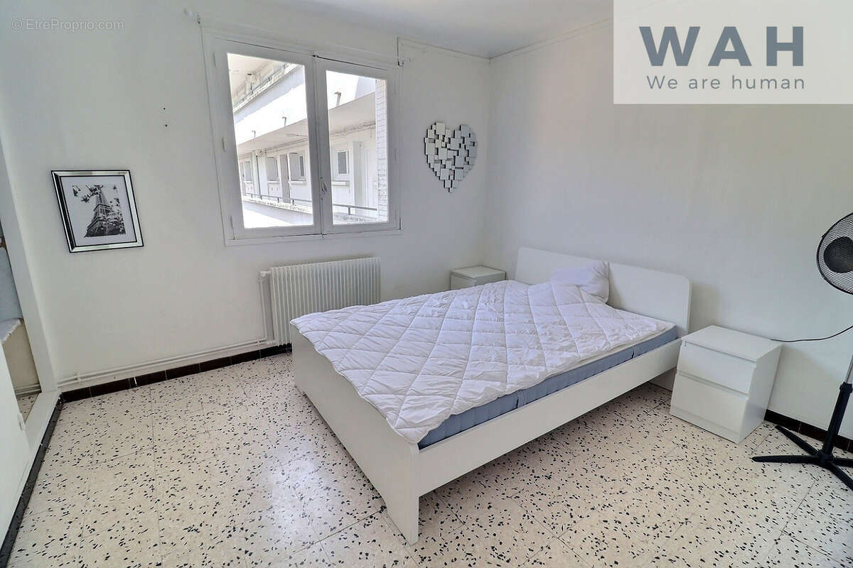 Appartement à LAMALOU-LES-BAINS