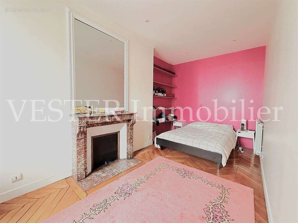 Appartement à PARIS-10E