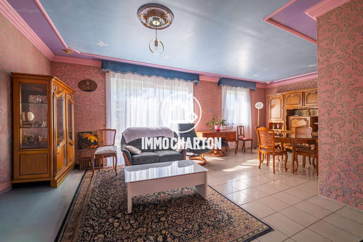 Maison à YVRE-L'EVEQUE