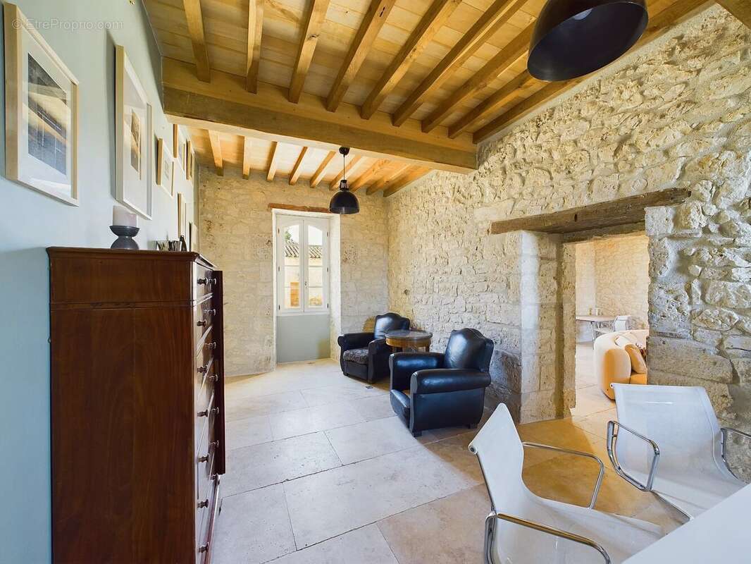 Propriété d’exception avec maison principale, maison d’amis et piscine en Tarn-et-Garonne proche Montaigu de Quercy - photo 8