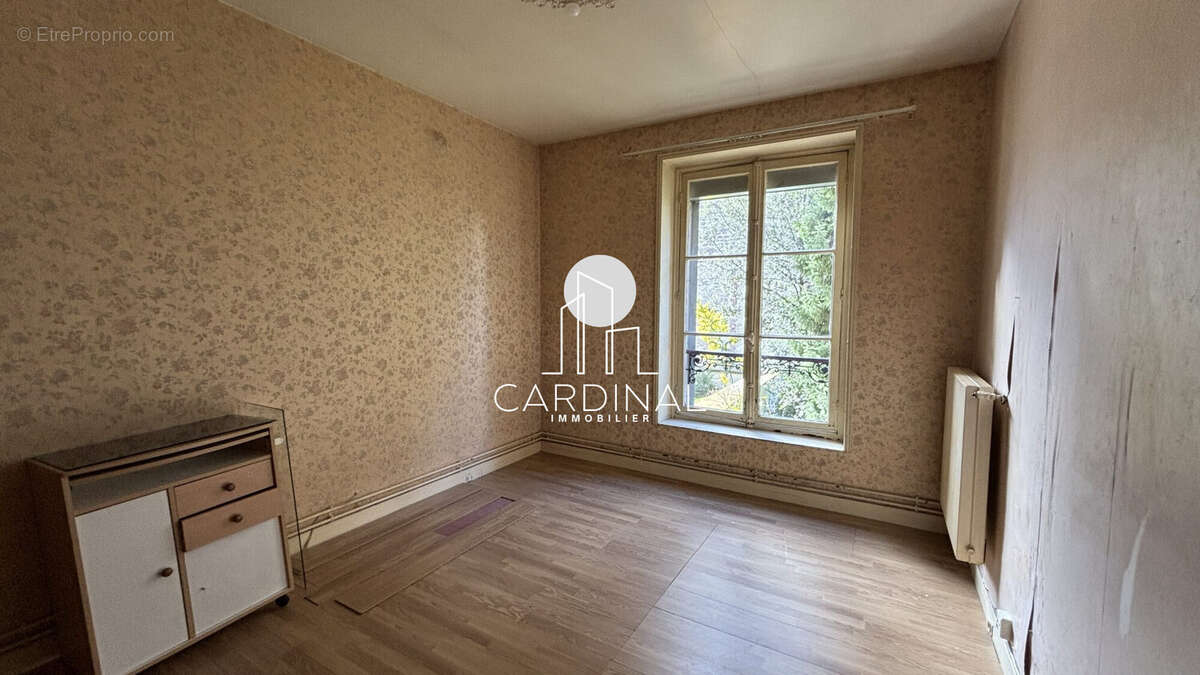 Appartement à MONTROUGE
