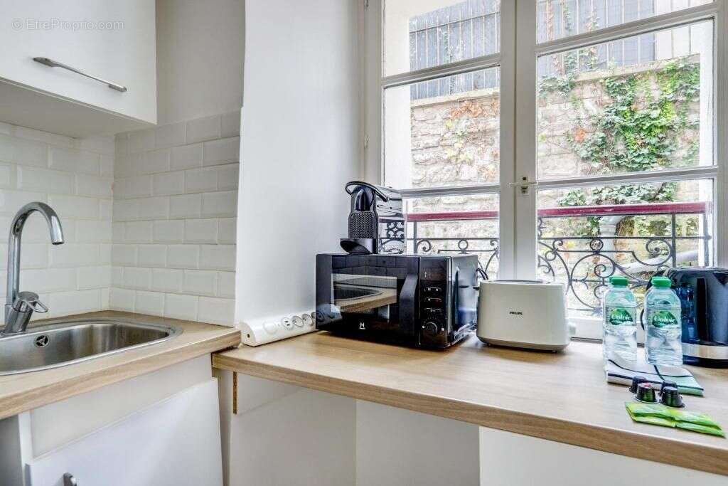 Appartement à CHARENTON-LE-PONT