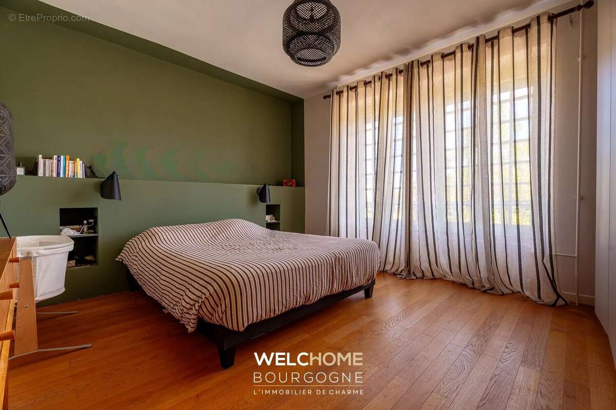 Maison à CHALON-SUR-SAONE