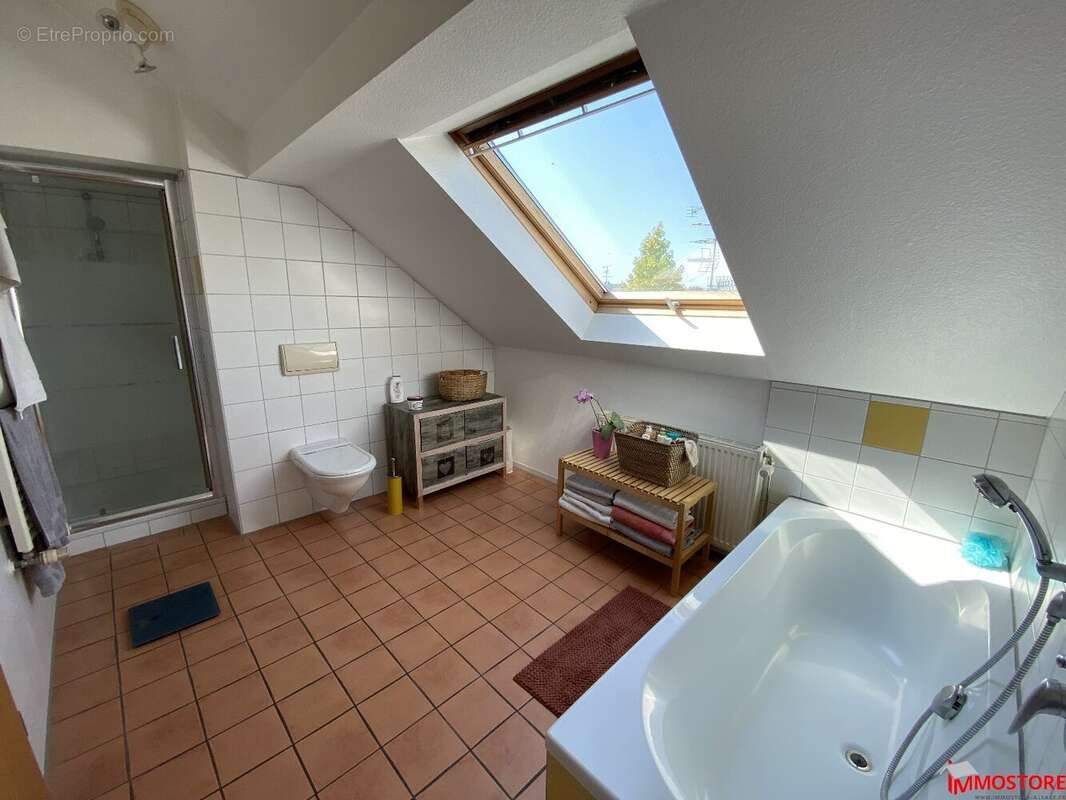 Maison individuelle de 154 m² avec piscine, grand jardin sans vis-à-vis et 2 garages  Kembs - photo 7