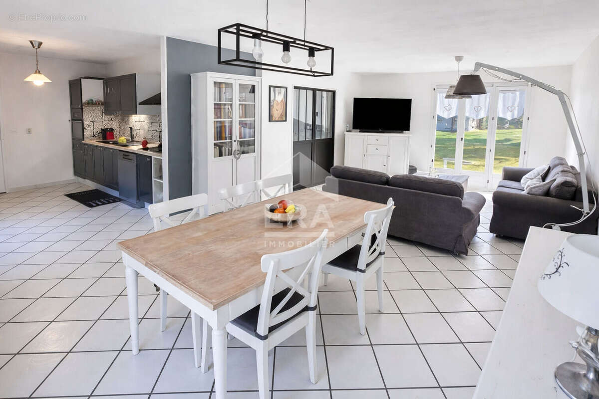 Maison à LA FERTE-ALAIS