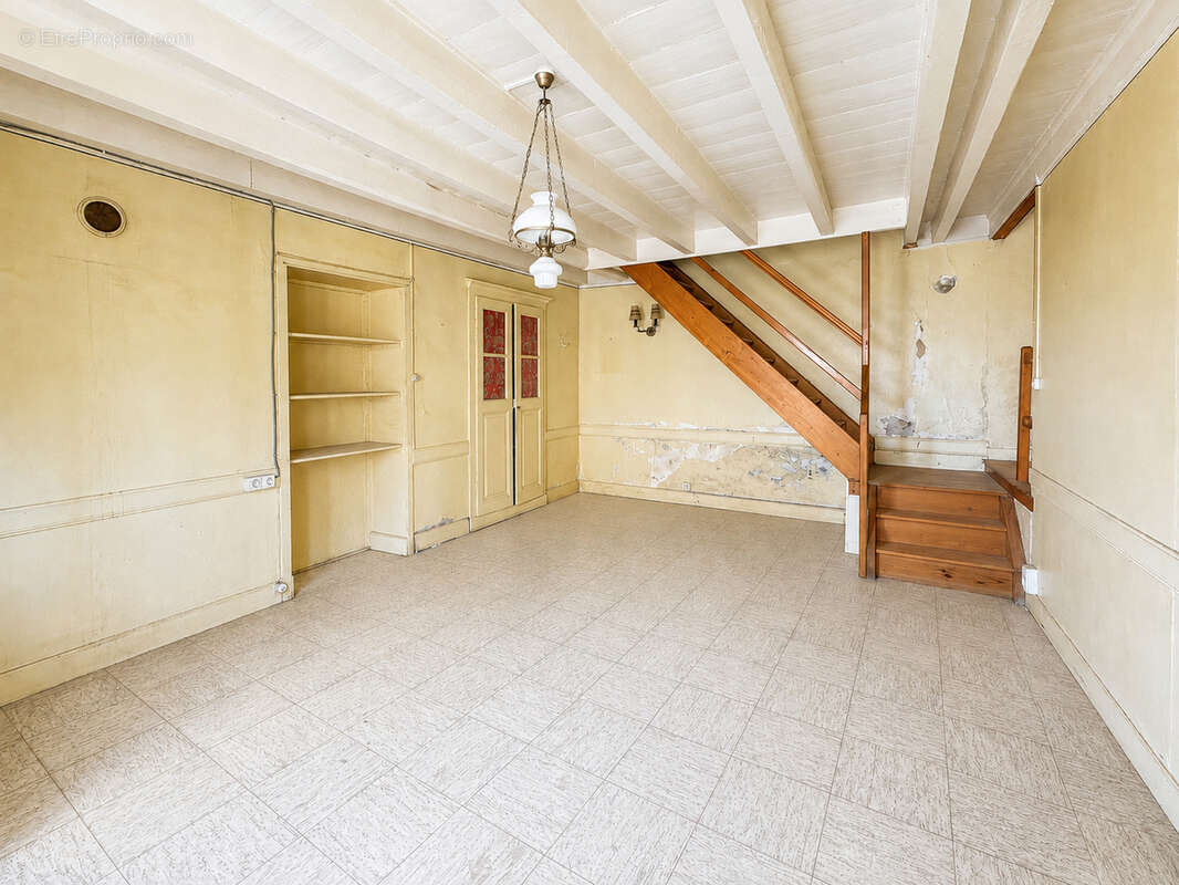 Maison de village avec fort potentiel   Rénovation complète à prévoir   Secteur Saint Michel sur Rhône - photo 3