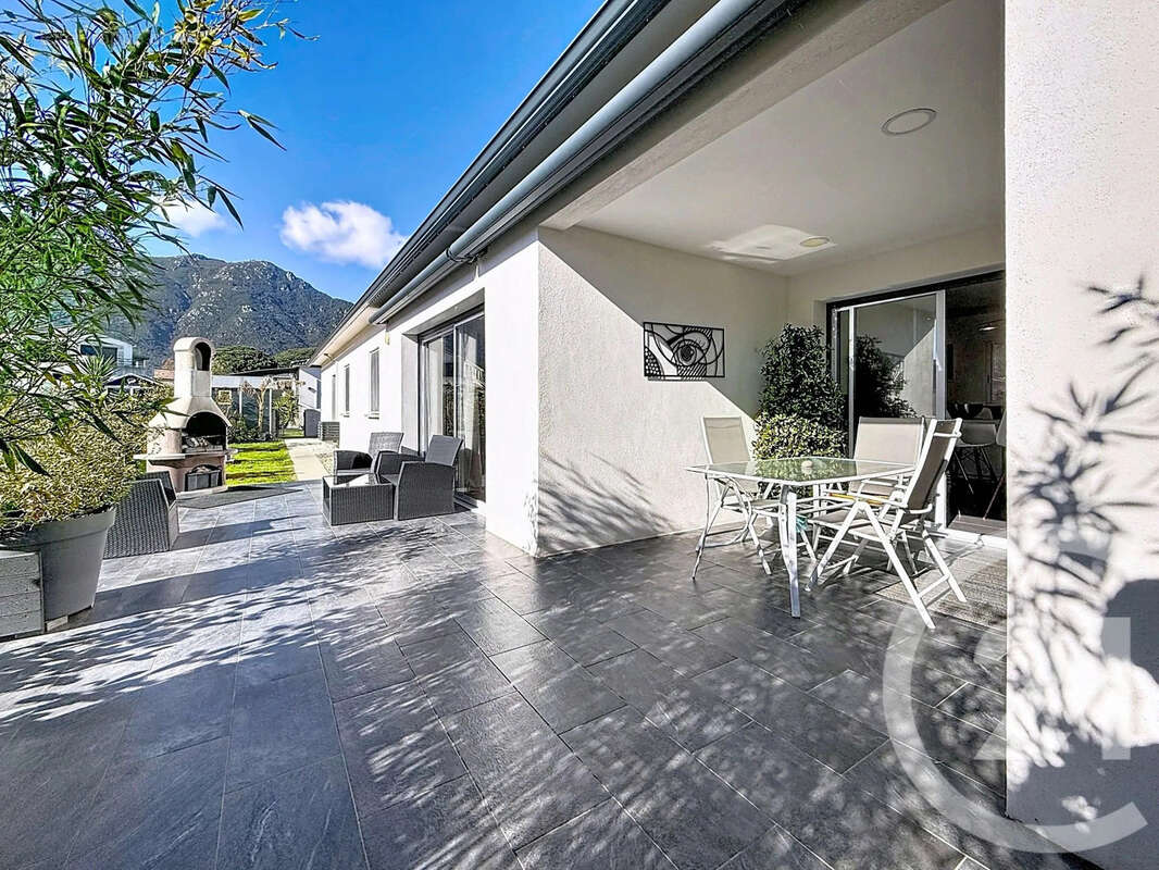 Maison à SANTA-MARIA-POGGIO