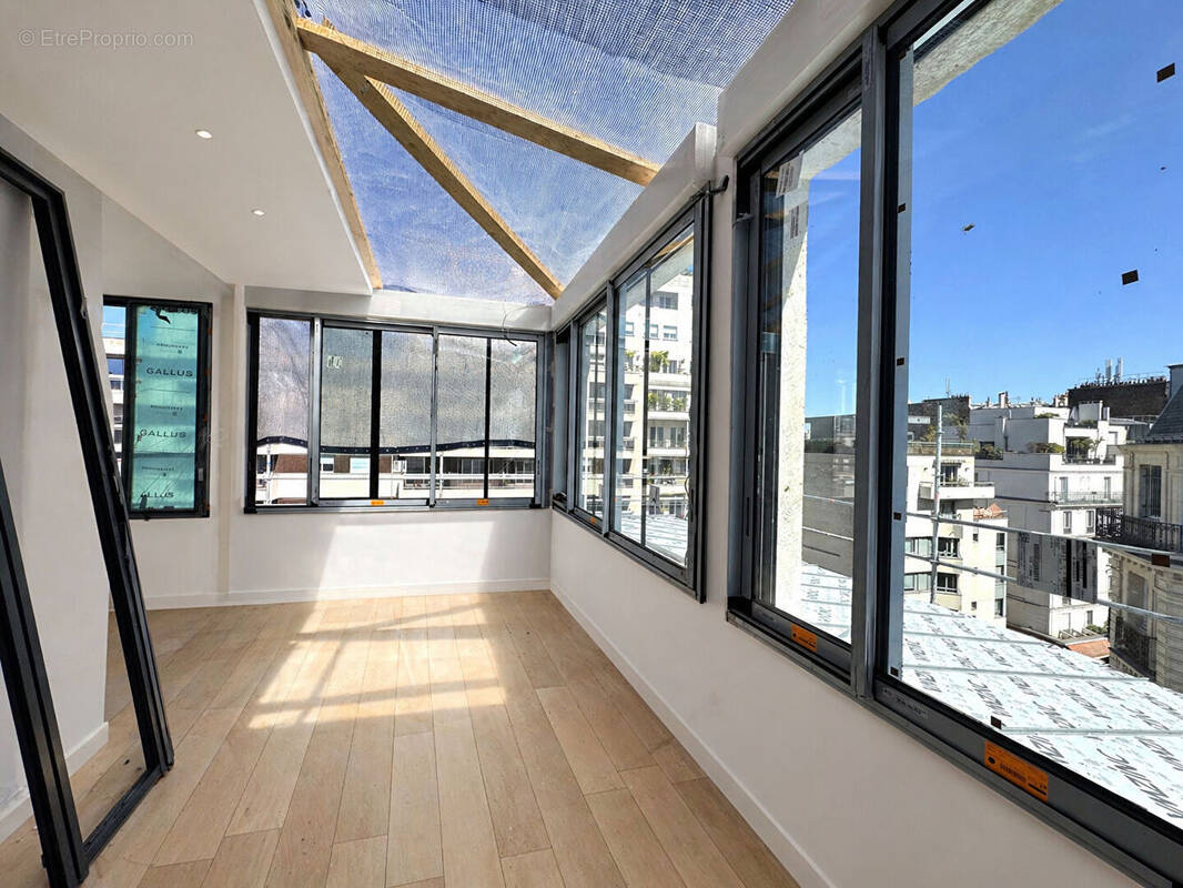 Appartement à PARIS-15E