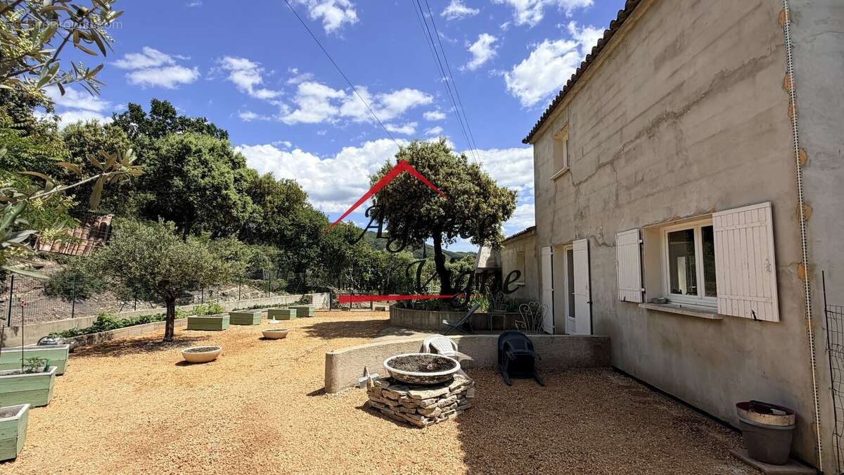 Maison à SAINT-FLORENT-SUR-AUZONNET