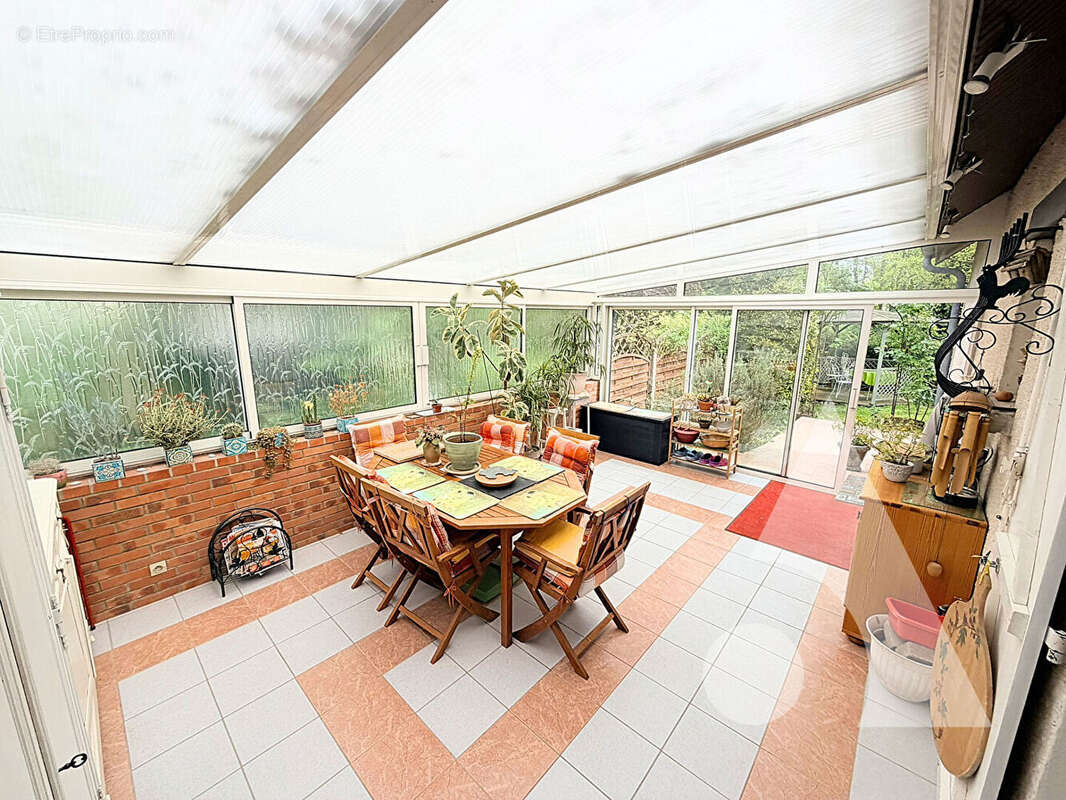 Maison à SAINT-JULIEN-LES-VILLAS