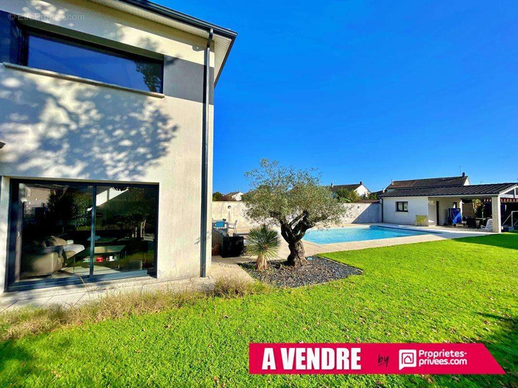 Maison à EYSINES