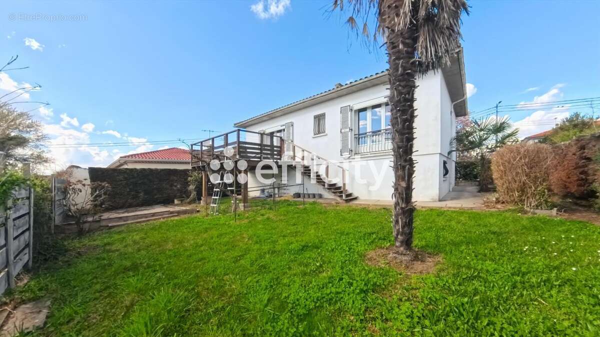 Maison à VILLENEUVE-SUR-LOT