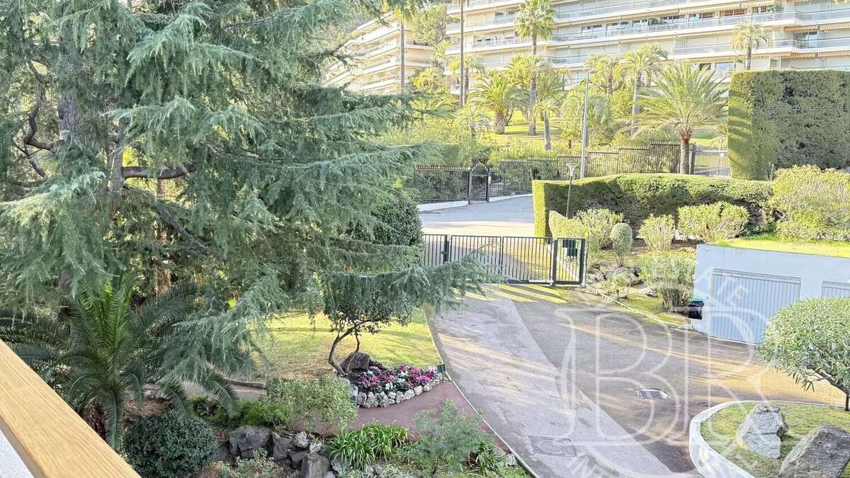 Appartement à VALLAURIS