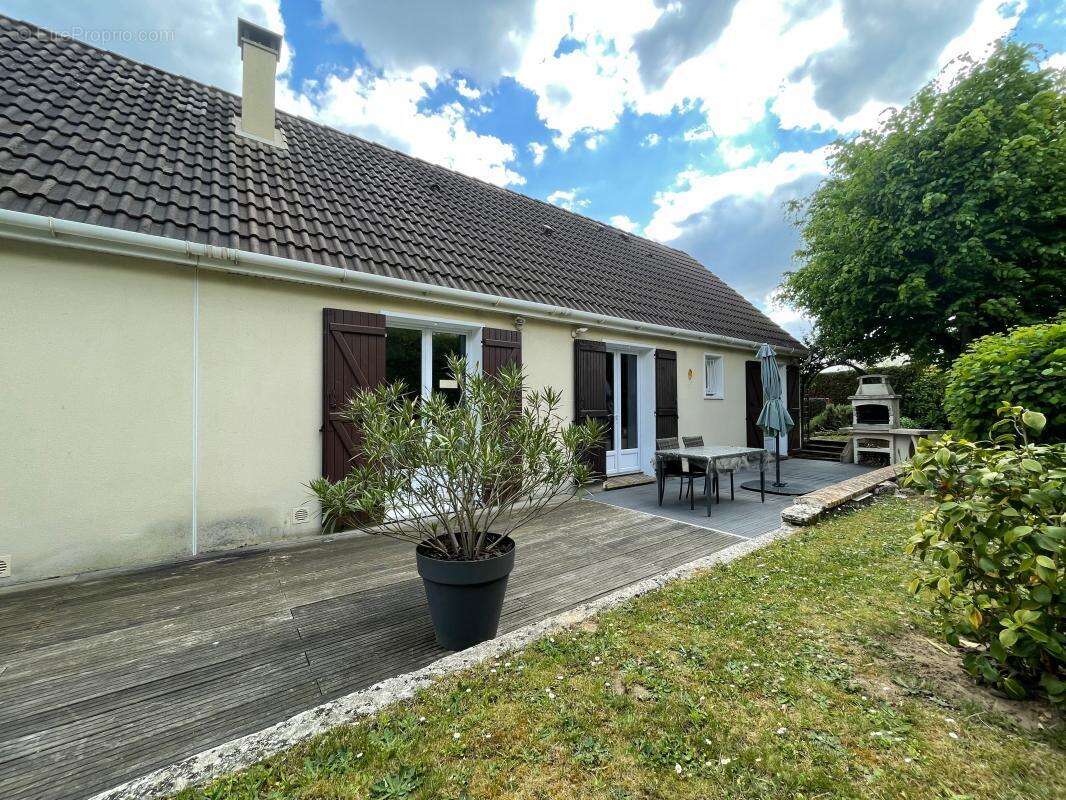 Maison à LIZY-SUR-OURCQ